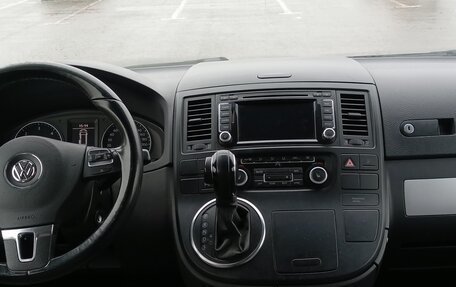 Volkswagen Multivan T5, 2013 год, 2 499 000 рублей, 12 фотография