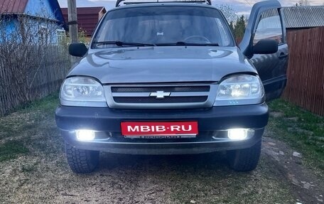 Chevrolet Niva I рестайлинг, 2005 год, 250 000 рублей, 1 фотография