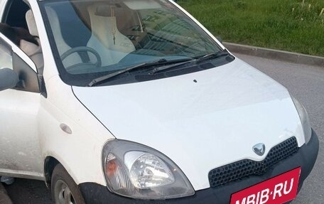 Toyota Vitz, 1999 год, 320 000 рублей, 2 фотография