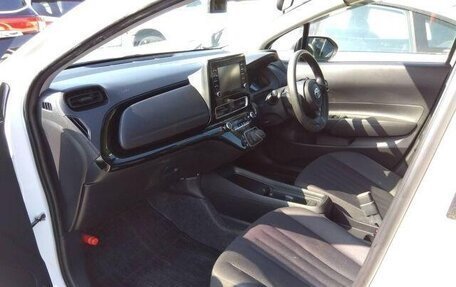 Toyota Aqua, 2022 год, 1 230 001 рублей, 6 фотография