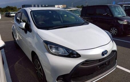 Toyota Aqua, 2022 год, 1 230 001 рублей, 3 фотография