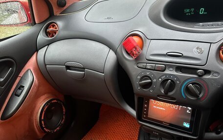 Toyota Vitz, 1999 год, 250 000 рублей, 7 фотография