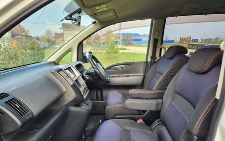 Nissan Serena III, 2006 год, 915 000 рублей, 21 фотография