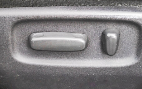 Toyota RAV4, 2006 год, 1 199 000 рублей, 13 фотография