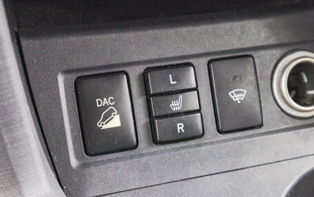 Toyota RAV4, 2006 год, 1 199 000 рублей, 24 фотография