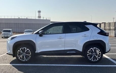 Toyota Yaris Cross, 2022 год, 1 560 001 рублей, 6 фотография