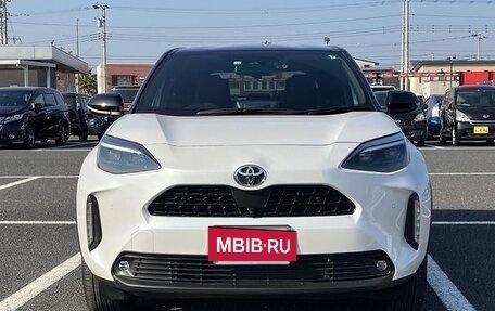 Toyota Yaris Cross, 2022 год, 1 560 001 рублей, 8 фотография