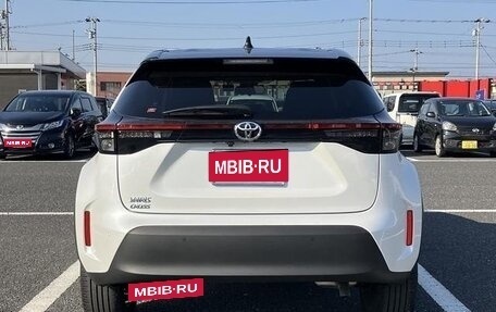 Toyota Yaris Cross, 2022 год, 1 560 001 рублей, 4 фотография