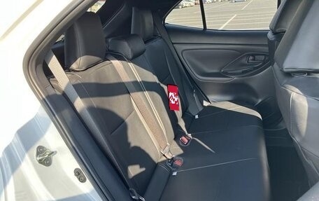 Toyota Yaris Cross, 2022 год, 1 560 001 рублей, 16 фотография