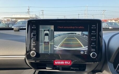 Toyota Yaris Cross, 2022 год, 1 560 001 рублей, 11 фотография