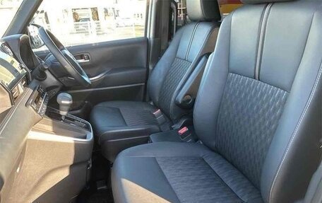 Toyota Noah III, 2021 год, 2 180 001 рублей, 17 фотография