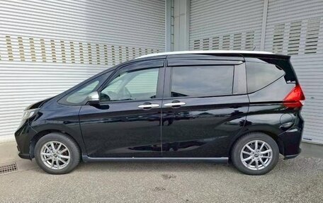 Honda Freed II, 2022 год, 1 728 000 рублей, 11 фотография