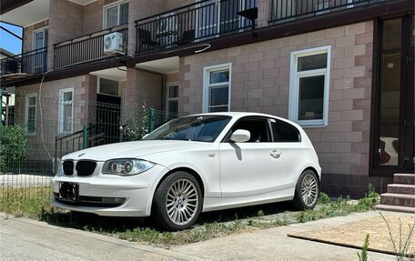 BMW 1 серия, 2011 год, 745 500 рублей, 1 фотография