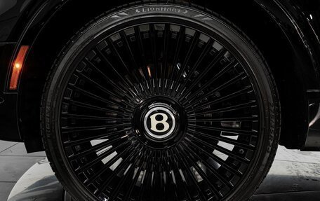 Bentley Bentayga I, 2023 год, 293 575 рублей, 18 фотография