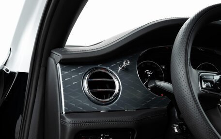 Bentley Bentayga I, 2023 год, 293 575 рублей, 24 фотография