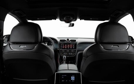 Bentley Bentayga I, 2023 год, 293 575 рублей, 22 фотография