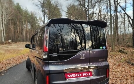 Honda Stepwgn IV, 2016 год, 1 940 000 рублей, 2 фотография