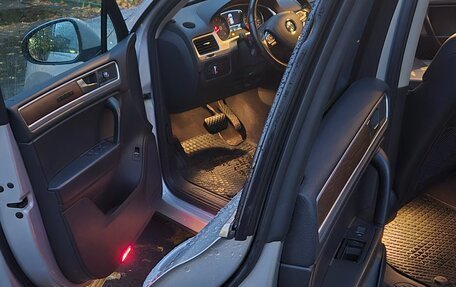 Volkswagen Touareg III, 2012 год, 2 400 000 рублей, 19 фотография