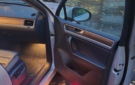 Volkswagen Touareg III, 2012 год, 2 400 000 рублей, 29 фотография