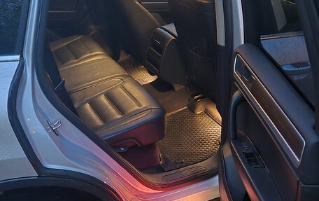 Volkswagen Touareg III, 2012 год, 2 400 000 рублей, 25 фотография