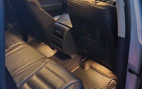 Volkswagen Touareg III, 2012 год, 2 400 000 рублей, 26 фотография