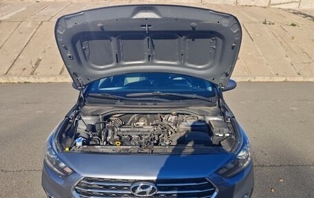 Hyundai Solaris II рестайлинг, 2017 год, 1 200 000 рублей, 3 фотография