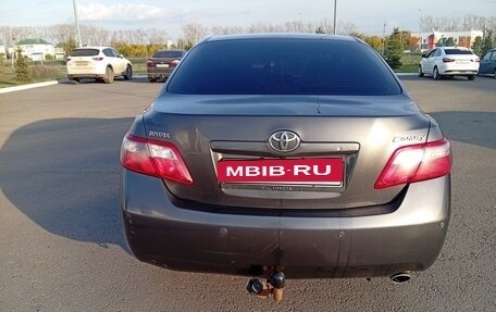 Toyota Camry, 2011 год, 1 200 000 рублей, 4 фотография