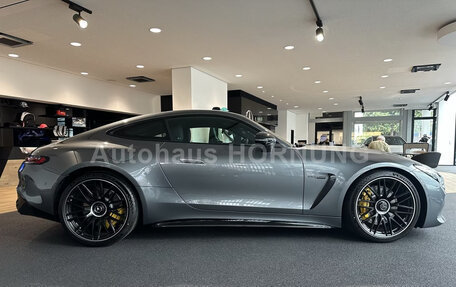 Mercedes-Benz AMG GT, 2025 год, 27 709 228 рублей, 3 фотография