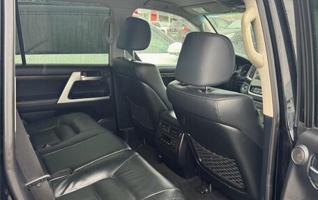 Toyota Land Cruiser 200, 2020 год, 6 500 000 рублей, 5 фотография