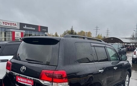 Toyota Land Cruiser 200, 2020 год, 6 500 000 рублей, 4 фотография