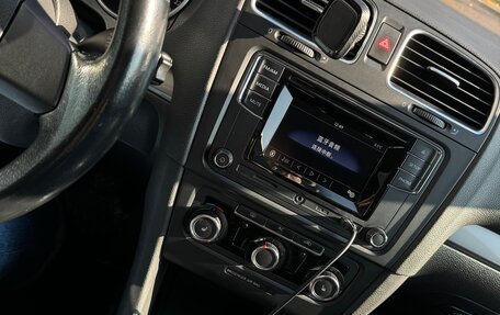 Volkswagen Golf VI, 2011 год, 750 000 рублей, 26 фотография