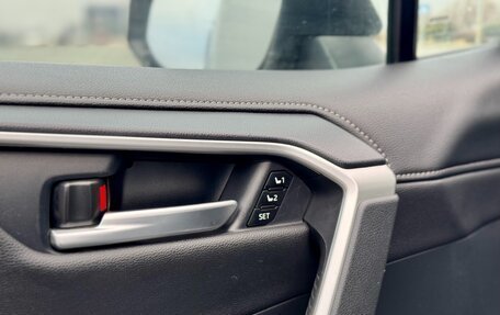 Toyota RAV4, 2020 год, 3 290 000 рублей, 25 фотография