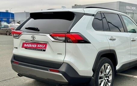 Toyota RAV4, 2020 год, 3 290 000 рублей, 17 фотография