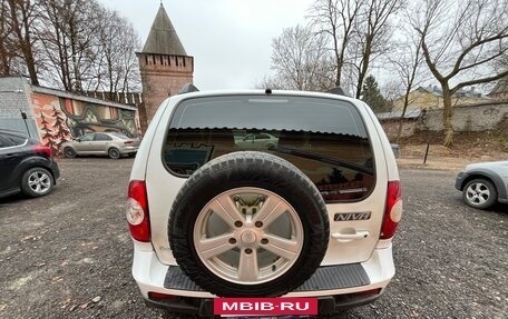 Chevrolet Niva I рестайлинг, 2016 год, 550 000 рублей, 4 фотография