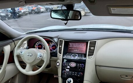 Infiniti FX II, 2011 год, 1 539 000 рублей, 13 фотография