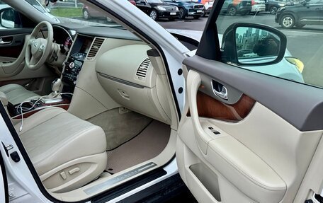 Infiniti FX II, 2011 год, 1 539 000 рублей, 14 фотография