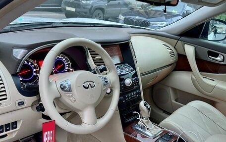 Infiniti FX II, 2011 год, 1 539 000 рублей, 9 фотография