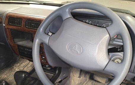 Toyota Land Cruiser Prado 90 рестайлинг, 1998 год, 1 280 000 рублей, 2 фотография