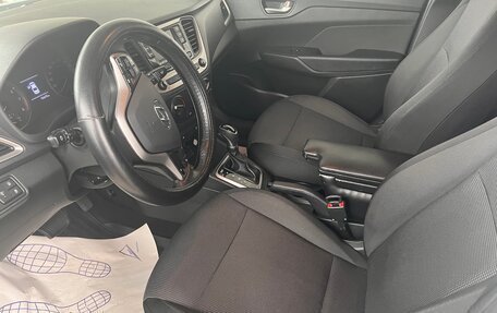 Hyundai Solaris II рестайлинг, 2017 год, 1 230 000 рублей, 2 фотография