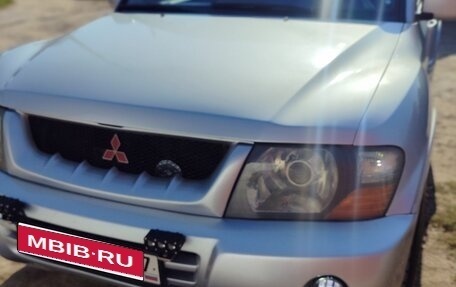 Mitsubishi Pajero III рестайлинг, 2004 год, 930 000 рублей, 4 фотография