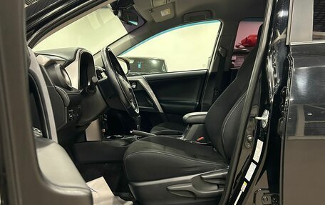 Toyota RAV4, 2016 год, 2 300 000 рублей, 8 фотография