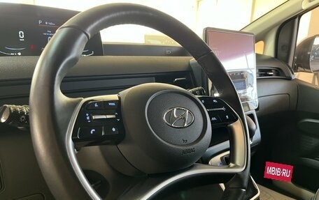 Hyundai Staria, 2023 год, 5 098 000 рублей, 12 фотография