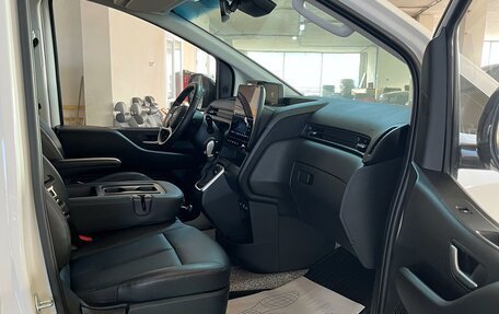 Hyundai Staria, 2023 год, 5 098 000 рублей, 14 фотография