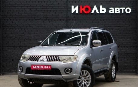 Mitsubishi Outlander III рестайлинг 3, 2013 год, 1 200 000 рублей, 1 фотография