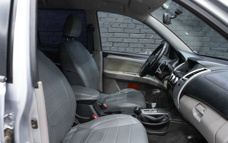 Mitsubishi Outlander III рестайлинг 3, 2013 год, 1 200 000 рублей, 13 фотография