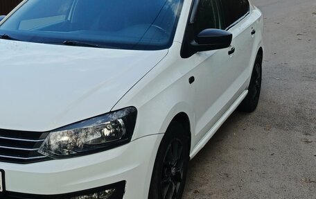 Volkswagen Polo VI (EU Market), 2018 год, 695 000 рублей, 2 фотография