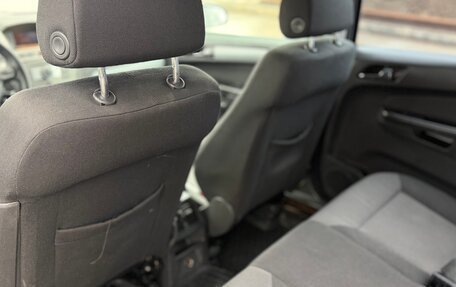 Opel Zafira B, 2006 год, 585 000 рублей, 20 фотография