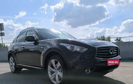 Infiniti FX II, 2012 год, 2 100 000 рублей, 2 фотография