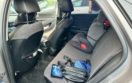 Hyundai Elantra, 2021 год, 1 950 000 рублей, 9 фотография