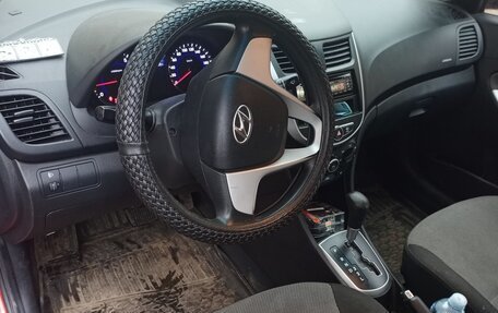 Hyundai Solaris II рестайлинг, 2012 год, 750 000 рублей, 8 фотография